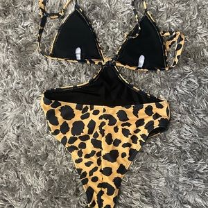 One piece Jaguar print  bathing suit
